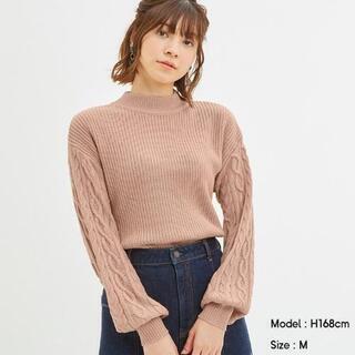 GU ケーブルスリーブハイネックセーターの画像