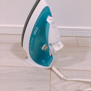 美品　ティファール　スチームアイロン　fv2530
