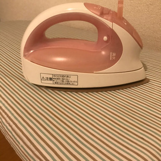 Nationalコードレススチームアイロンの画像