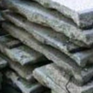 不要になった敷石・ブロック平板片付けます。お譲り下さい。