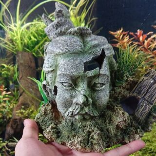 アクアリウム用の軽い樹脂製の置物