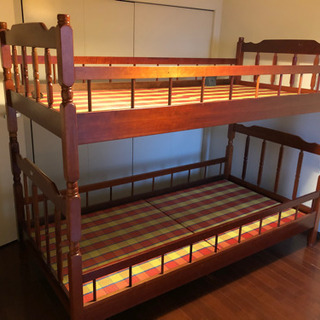 2段ベッドの画像