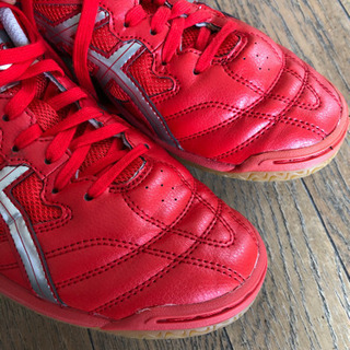 【美品】フットサルシューズ 26.5 アシックスの画像