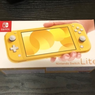 新品未開封　任天堂Switchライト　イエロー