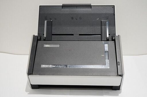 高性能ドキュメントスキャナ！FUJITSU/富士通　PFU ScanSnap FI-S1500 両面スキャナー A4/50枚給紙 ドキ