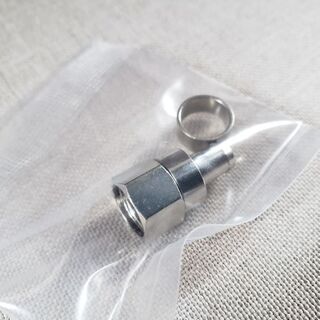 アンテナ接栓 F型コネクター 5Cケーブル用 100個の画像