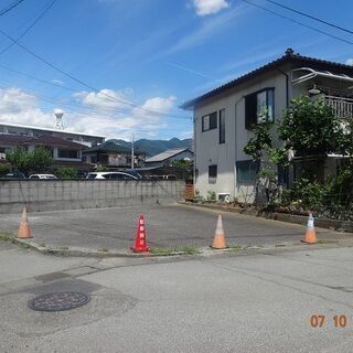 月極駐車場　甲府市飯田３丁目　県立大学近く