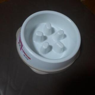 値下げです‼️【新品】🐶早食い防止用フードボール