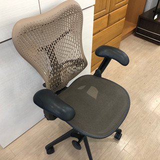 ＊デスクチェア　Herman Miller