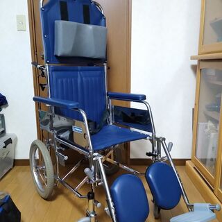 車椅子、カワムラサイクル製　リクライニング式