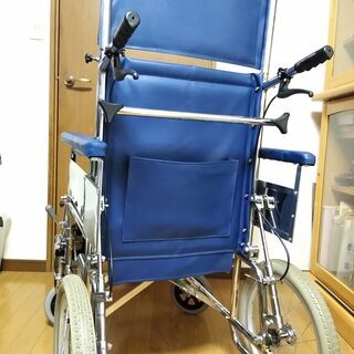 車椅子、カワムラサイクル製　リクライニング式の画像
