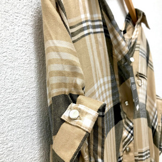 59. 新品タグ付き　プラスサイズ　オーバーサイズ　チェック柄　ブラウス　カットソーの画像