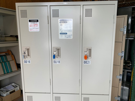 ロッカー　６人用　リターン式 幅９０×奥行５１．５×高さ１７９㎝　６マス