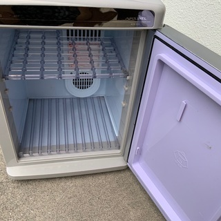 今、問い合わせ多数の為、返信出来ません　冷温庫の画像