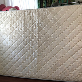 【取引中】ベッドマットレス／ポケットコイルマットレス／ダブルサイズ／2019年5月購入／美品の画像