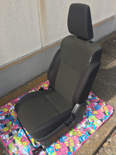 新型ジムニー JB64w 助手席 純正シート