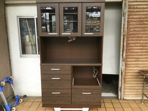 洋風　ブラウン　食器棚