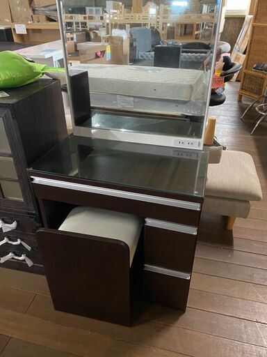 ドレッサー！ホワイト＆ブラウン！椅子付き！5800円！1本限り！