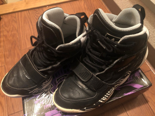 【adidas】ハイカットスニーカー　25.5㎝
