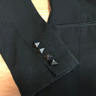 スーツ　ジャケット　黒の画像