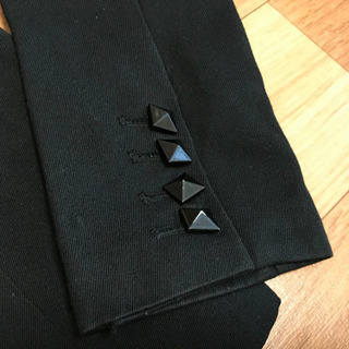 スーツ　ジャケット　黒の画像