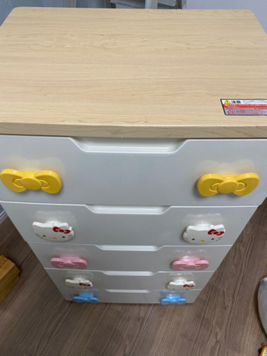 Hello kitty キッズチェスト