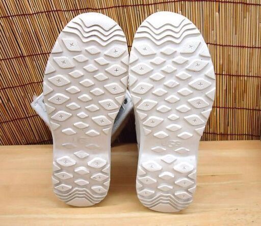 数回のみ使用 UGG ショートブーツ 防水加工 レディース 24㎝ 1019174 レザー ムートン ホワイト アグ   ☆ PayPay(ペイペイ)決済可能 ☆ 札幌市 豊平区 平岸