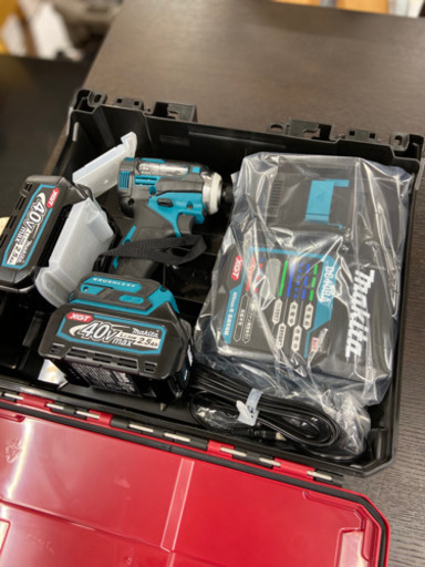 10/10【新品・未使用品】?makita/マキタ インパクト TD001GRDX 40V 2バッテリー?
