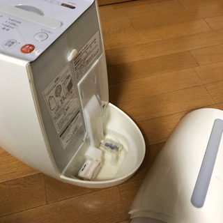 東芝　加湿器　帰化式の画像