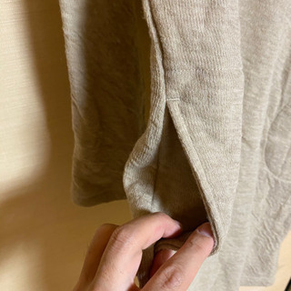 薄手のセーターの画像