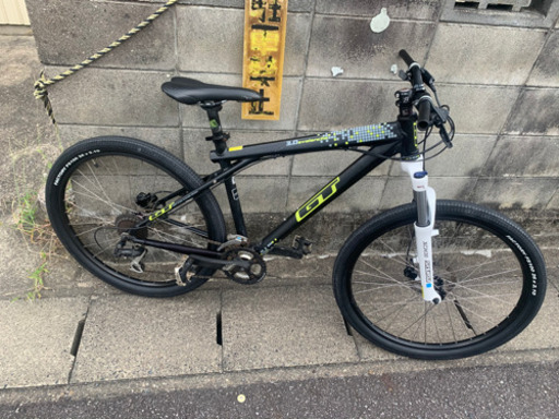 今週限定価格gt マウンテンバイク新品部品多数
