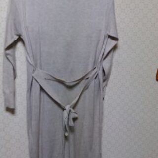 値下げします!　　ベージュ　ロングカーデガン　秋春用の画像