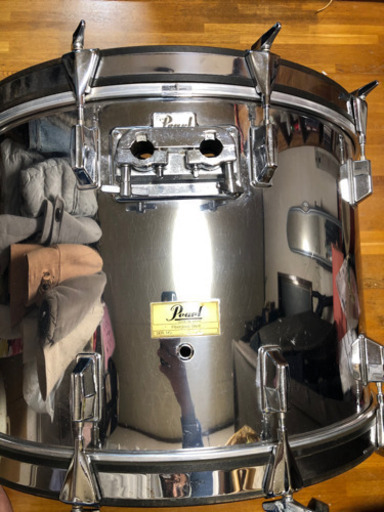 Pearl FX（ファイバーグラスシェル）バスドラム  24×16インチ ソフトケース付