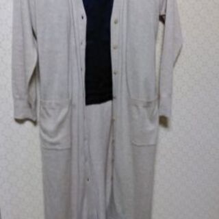 値下げします!　　ベージュ　ロングカーデガン　秋春用の画像