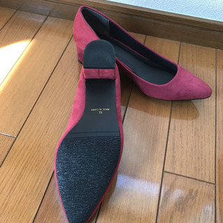 新品未使用　ワインレッド　パンプス 24.5の画像
