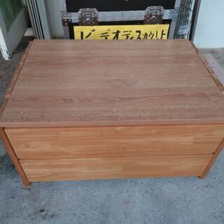低いタンス別館倉庫場所浦添市安波茶2－8－6においてあります