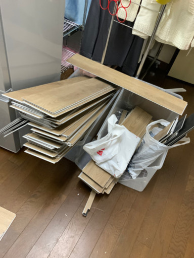 フロアタイル　まとめ売り　約4畳前後です★単品でも大丈夫です★