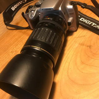 フルセット　一眼レフ　カメラの画像
