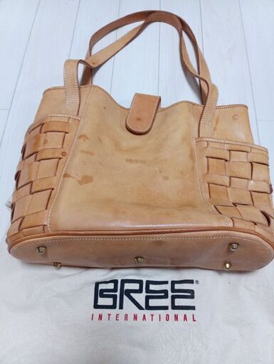 BREEショルダーバッグ