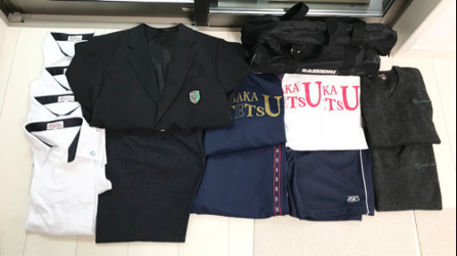 お話中価格交渉可　盾津中学　男子制服一式　体操服一式　カバン　相談可