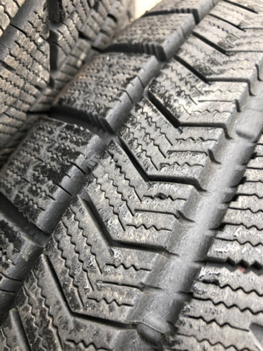 お早めの冬支度、215/60R16 ブリヂストンVRX✨