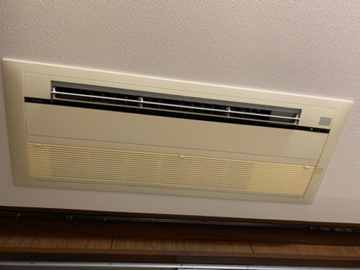 DAIKIN天井埋込エアコン3台