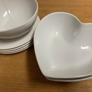 白い食器セット