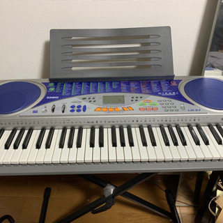 CASIO★電子ピアノ★ピアノスタンドと楽譜付