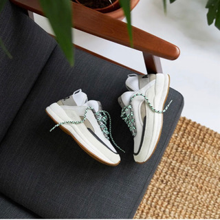 【新品未開封】END × APC Run Around Snea...