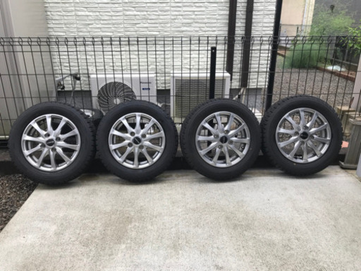 ホイール付きスタッドレスタイヤ