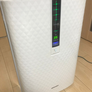 売約済　フィルター新品シャープ空気清浄機ＫＣ-W65 おまけ付き