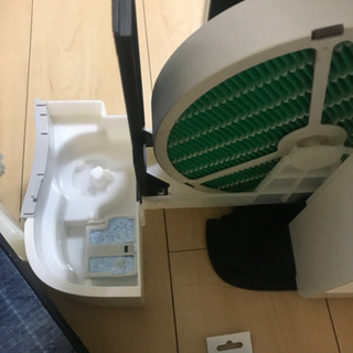 売約済　フィルター新品シャープ空気清浄機ＫＣ-W65 おまけ付きの画像