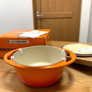 未使用】ル・クルーゼ ラウンドキャセロール 18cm 鋳物ホーロー鍋