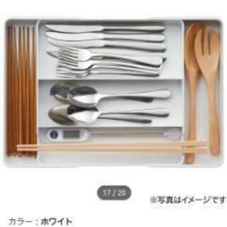 NITORI購入したばかり伸縮整理トレーの画像